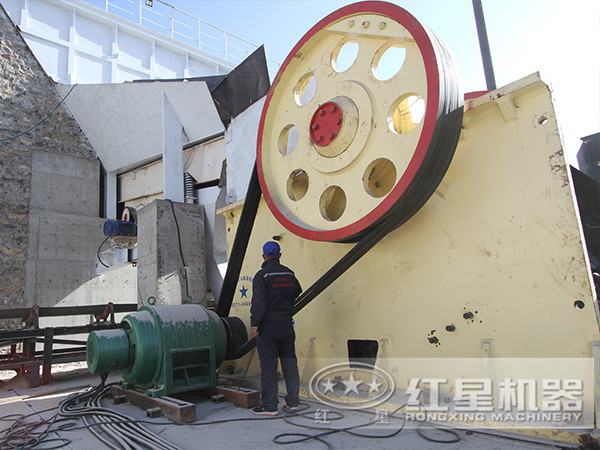 顎式破碎機使用中要注意維護、潤滑